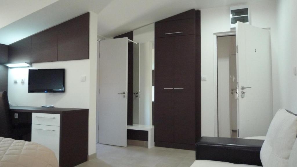 Apartments Good Night Nis Room photo